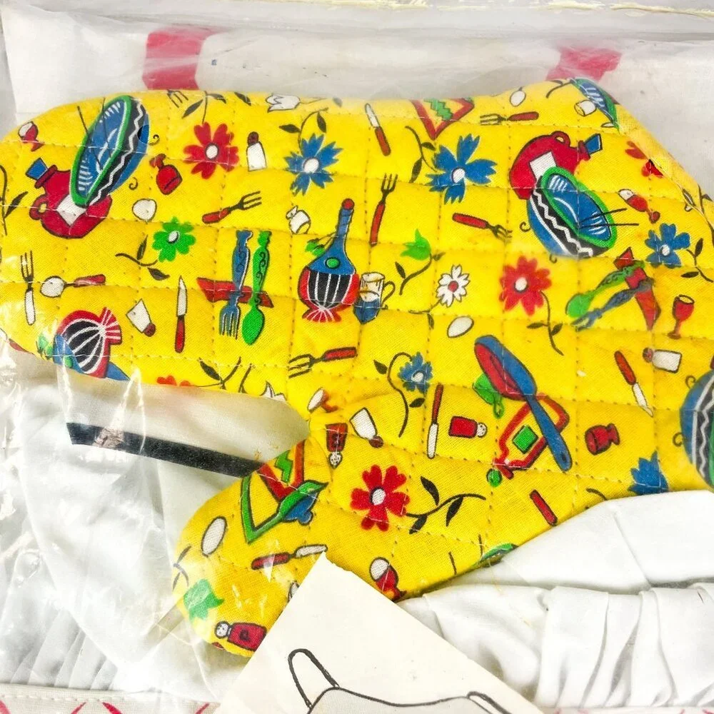 Vtg Parvin BBQ Set Apron Hat Mitt Cow Bull Print Lot-A-Bull Chefs Gift Cooking